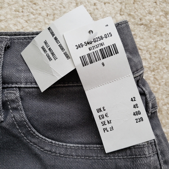 Hollister Denim Shorts - Picture 5 of 10